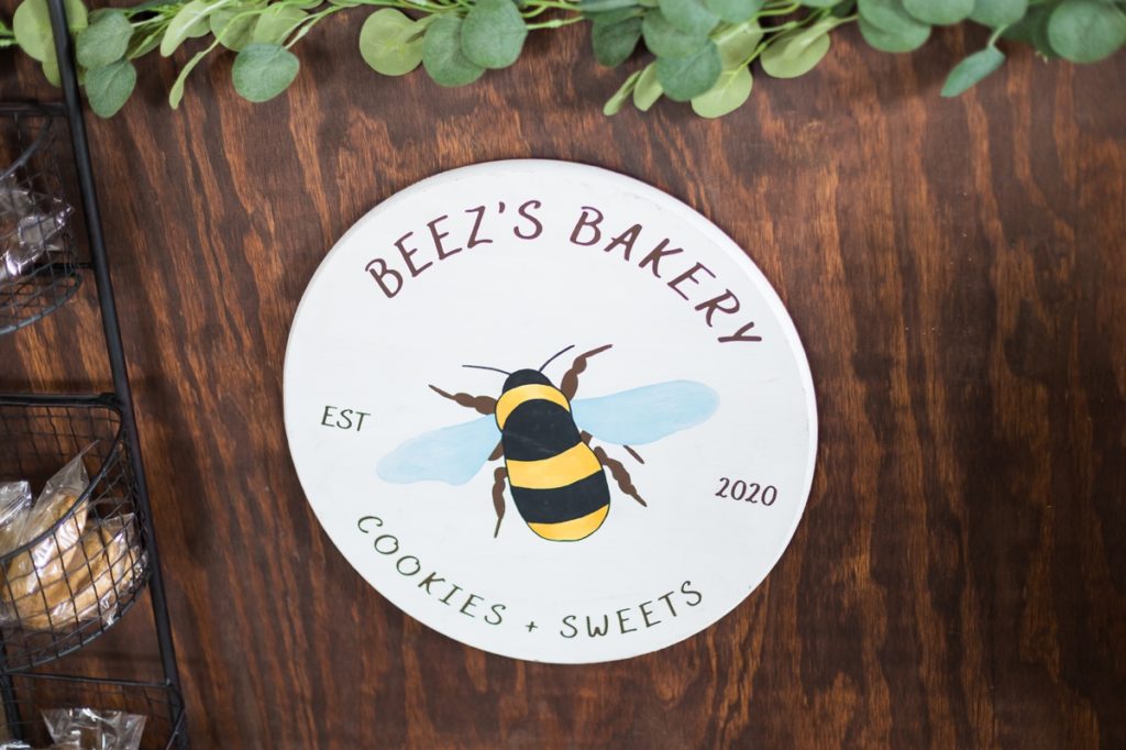 Logo sign for Beez's Bakery in Clarksville, TN.